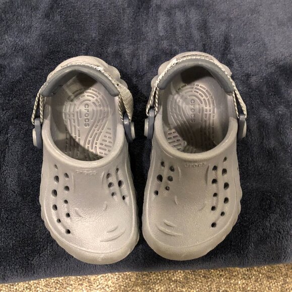 Crocs Echo Clogs, Gray, size C6 - Picture 5 of 7